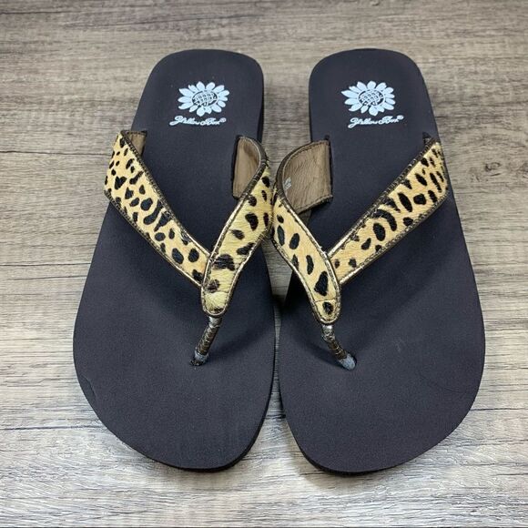 Yellow Box Flip Flops Sz 6.5~Leopard Print Furry Straps Leather "Burst" - Picture 3 of 11